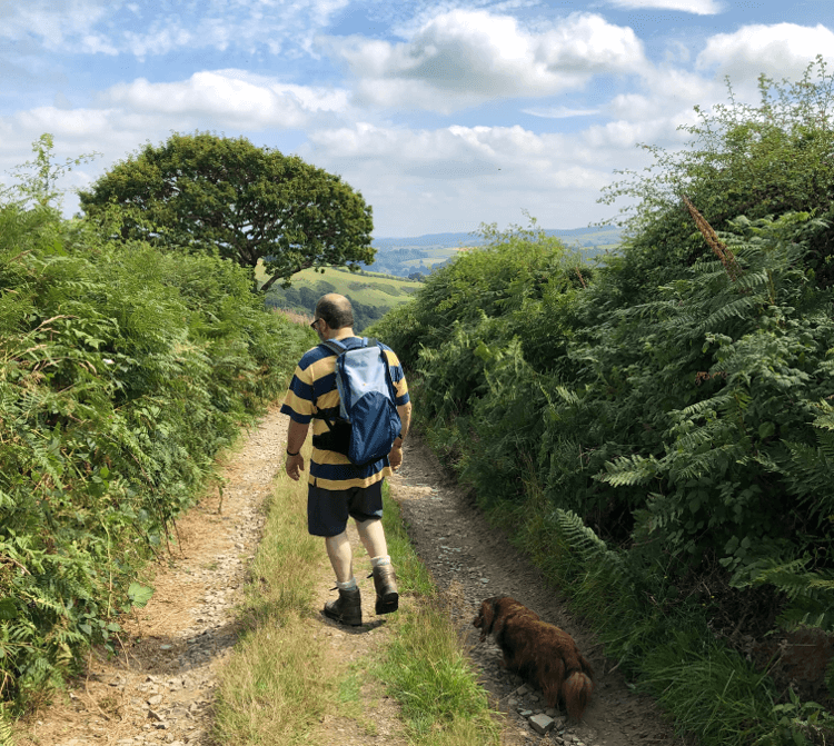 Joe walking together with Tia